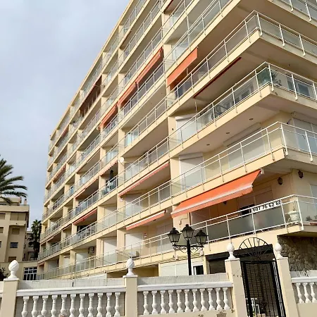 Carihuela Beachfront Penthouse, Unique Views * 토레몰리노스