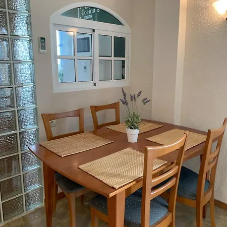 Carihuela Beachfront Penthouse, Unique Views Apartment Torremolinos