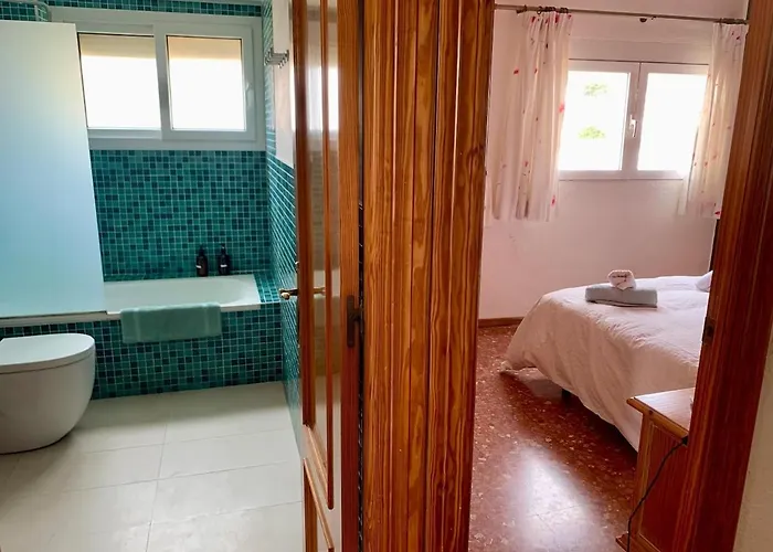 Apartment Carihuela Beachfront Penthouse, Unique Views