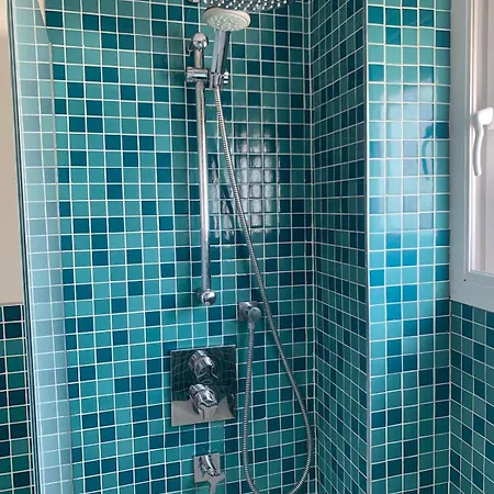 Carihuela Beachfront Penthouse, Unique Views Apartamento *