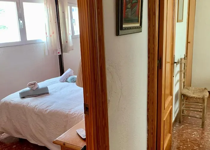 Carihuela Beachfront Penthouse, Unique Views Appartement *