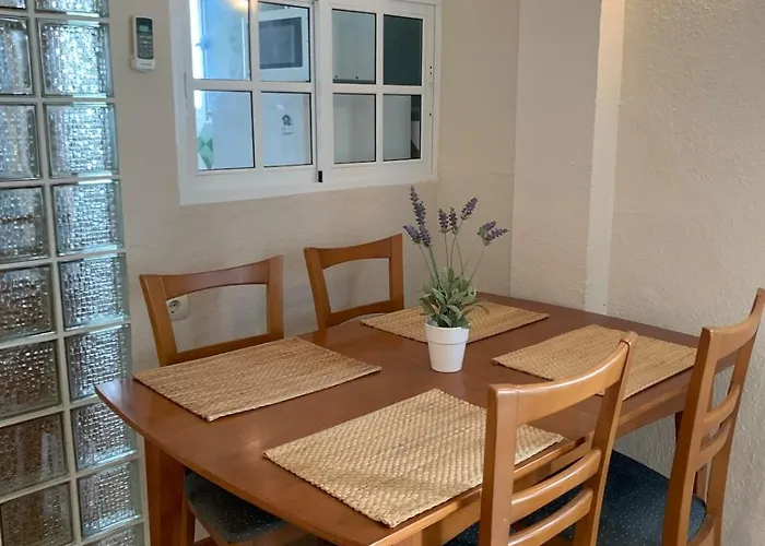 Carihuela Beachfront Penthouse, Unique Views Lägenhet Torremolinos