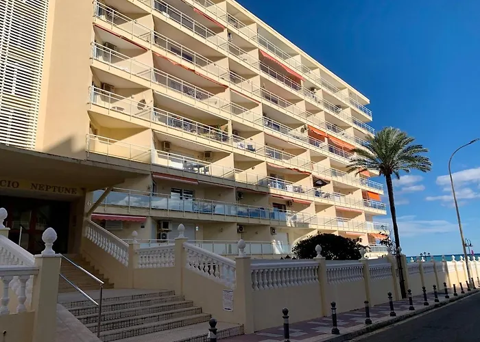Carihuela Beachfront Penthouse, Unique Views * Torremolinos