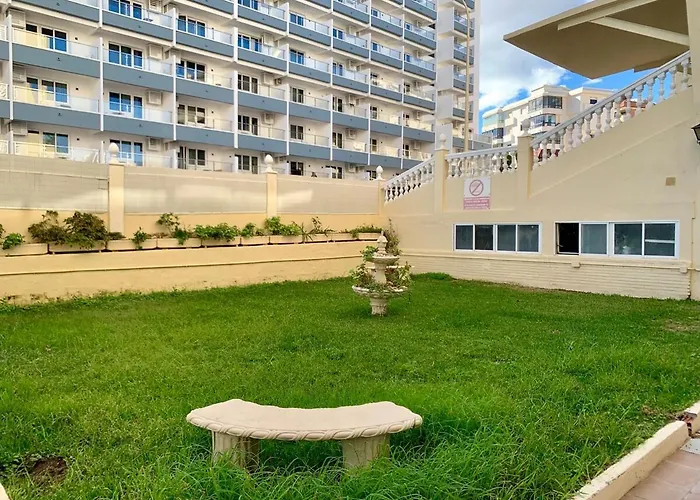 Carihuela Beachfront Penthouse, Unique Views Lägenhet *