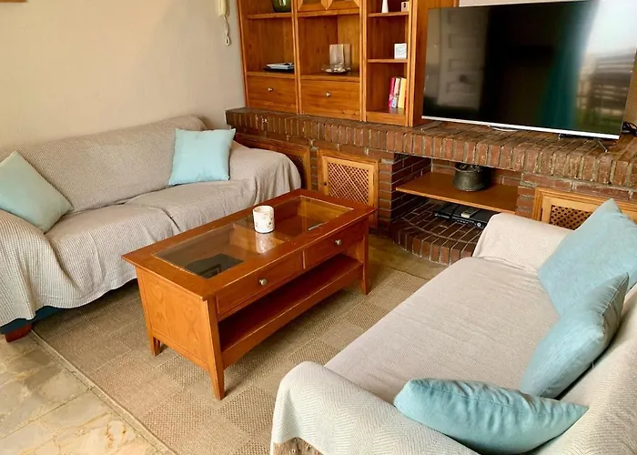 Carihuela Beachfront Penthouse, Unique Views Apartamento