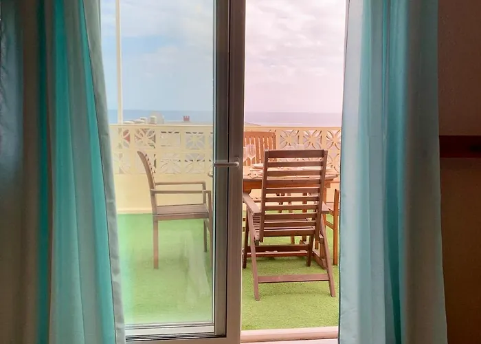 Carihuela Beachfront Penthouse, Unique Views Torremolinos