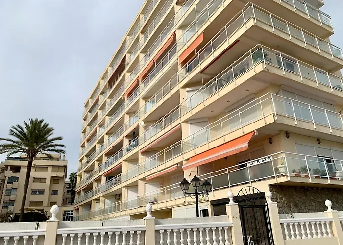Carihuela Beachfront Penthouse, Unique Views * Torremolinos